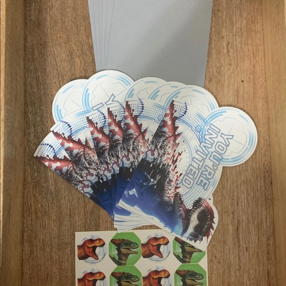 Jurassic World Cake Topper, Decals & Invitations - Picture 5 of 8